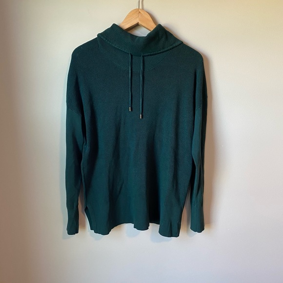 Jones New York Sweaters - 3/$20 🎉 Jones New York. Cowl Neck sweater. Size L